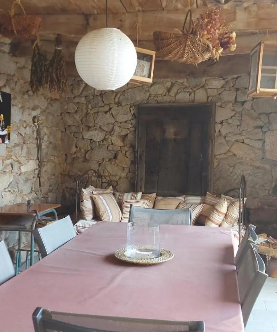 Bed & Breakfast La Croisee Des Arts La Bastide-l'Eveque